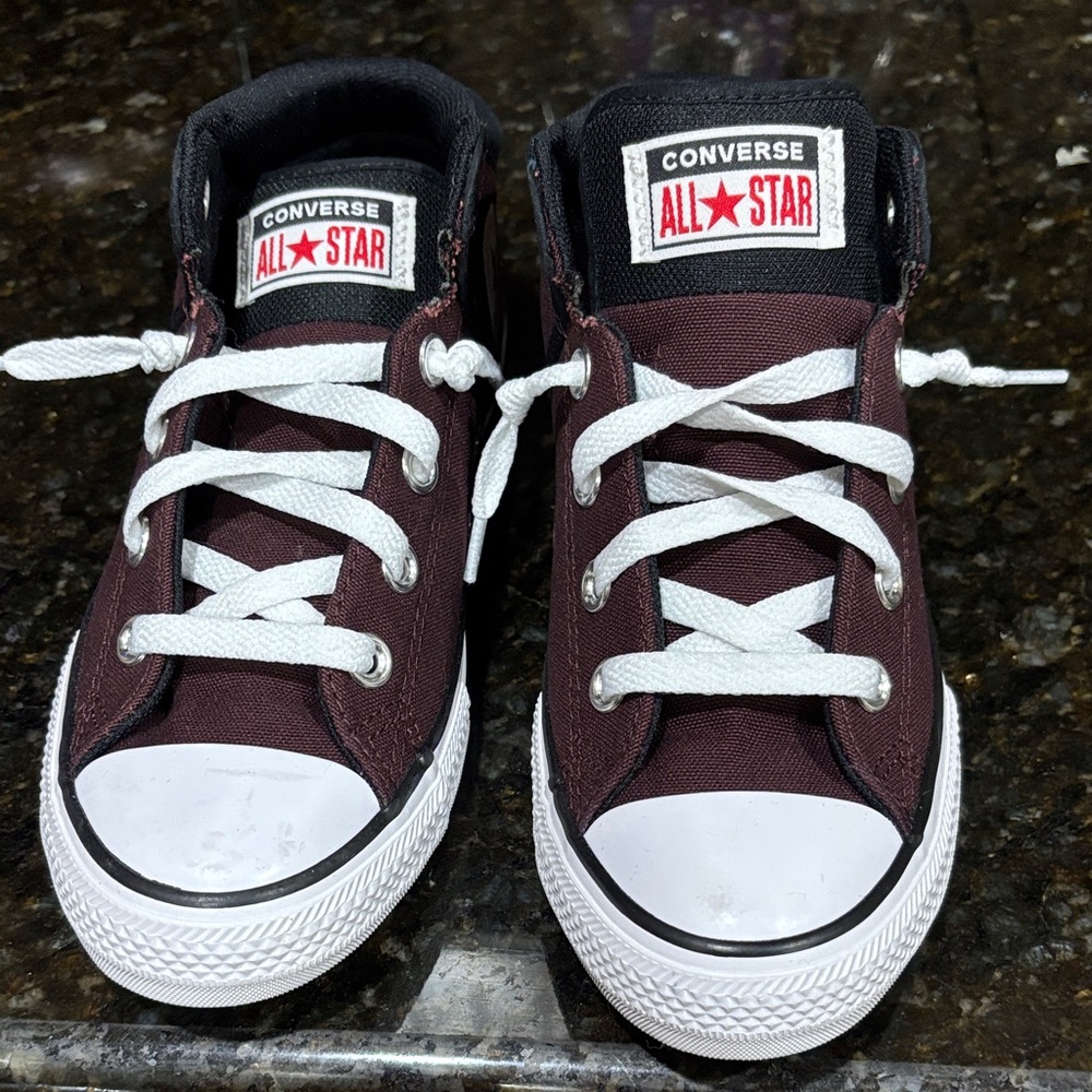 Converse Kids' Sneakers in Burgundy and White